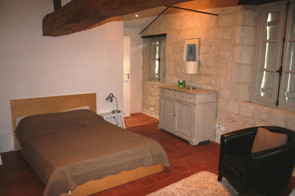 Gite Chateau De Chaintres Dampierre-sur-Loire Szoba fotó